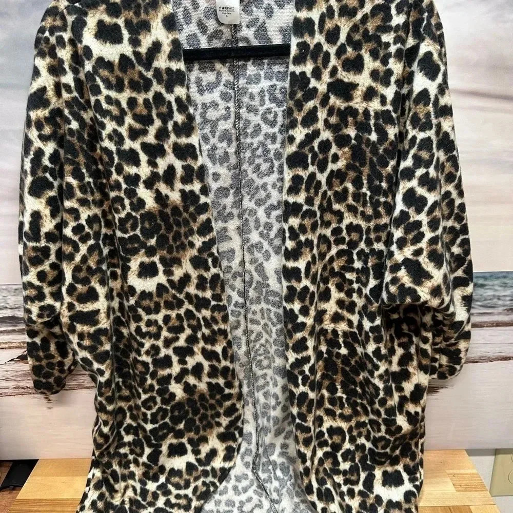 HEMIUSA LEOPARD CARDIGAN NWOT - Picture 3 of 4